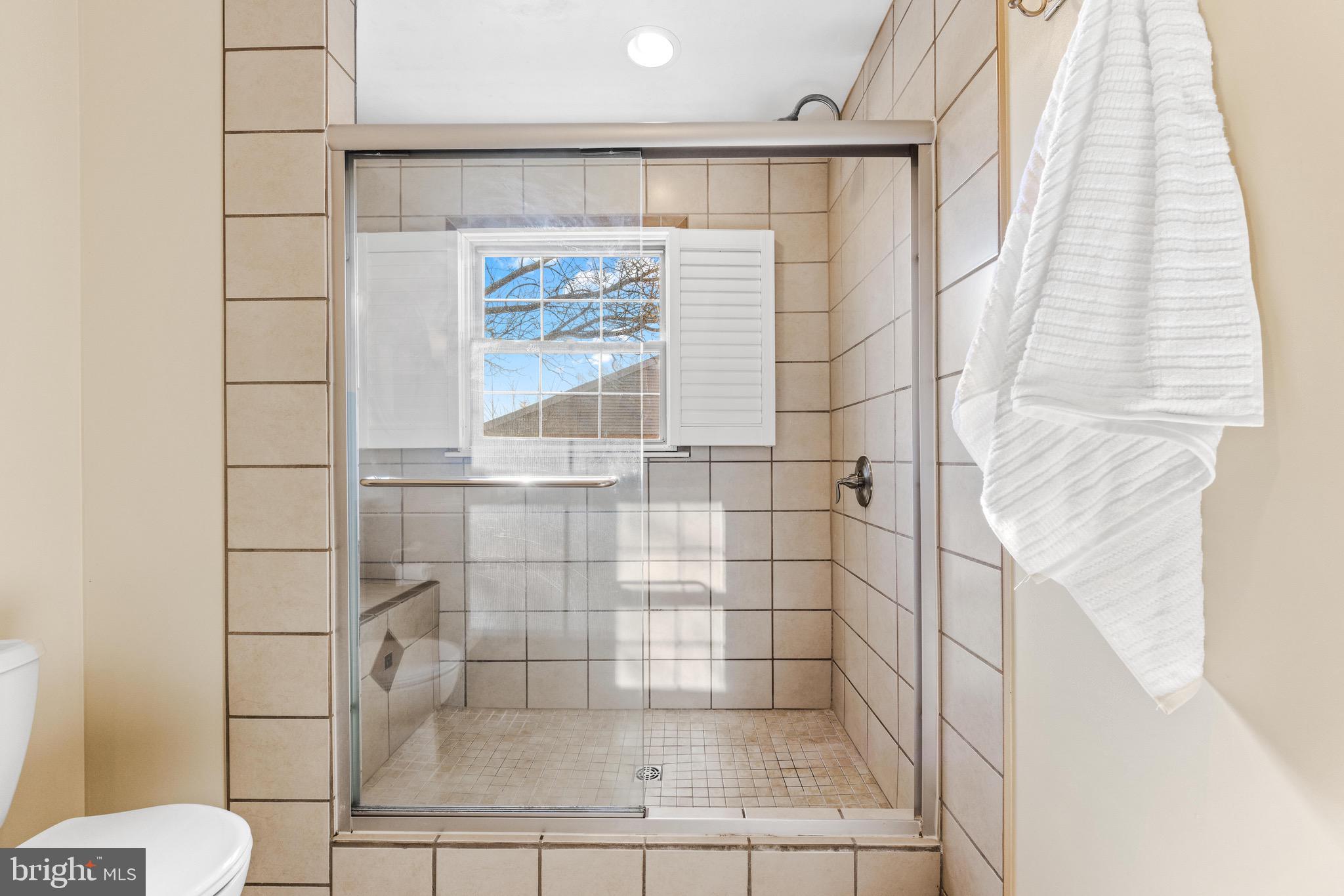 RAVENVIEW - Residential