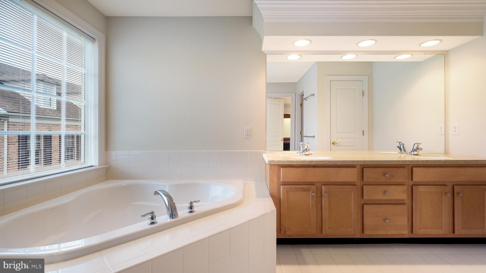 WOODMONT - Residential