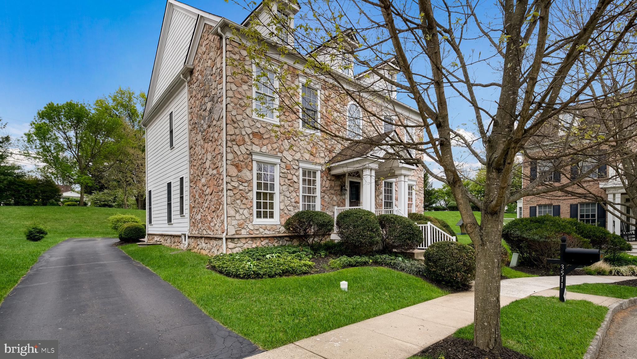 WOODMONT - Residential