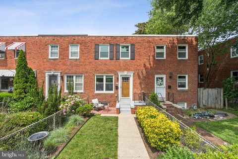 615 S HENRY STREET ALEXANDRIA VA 22314