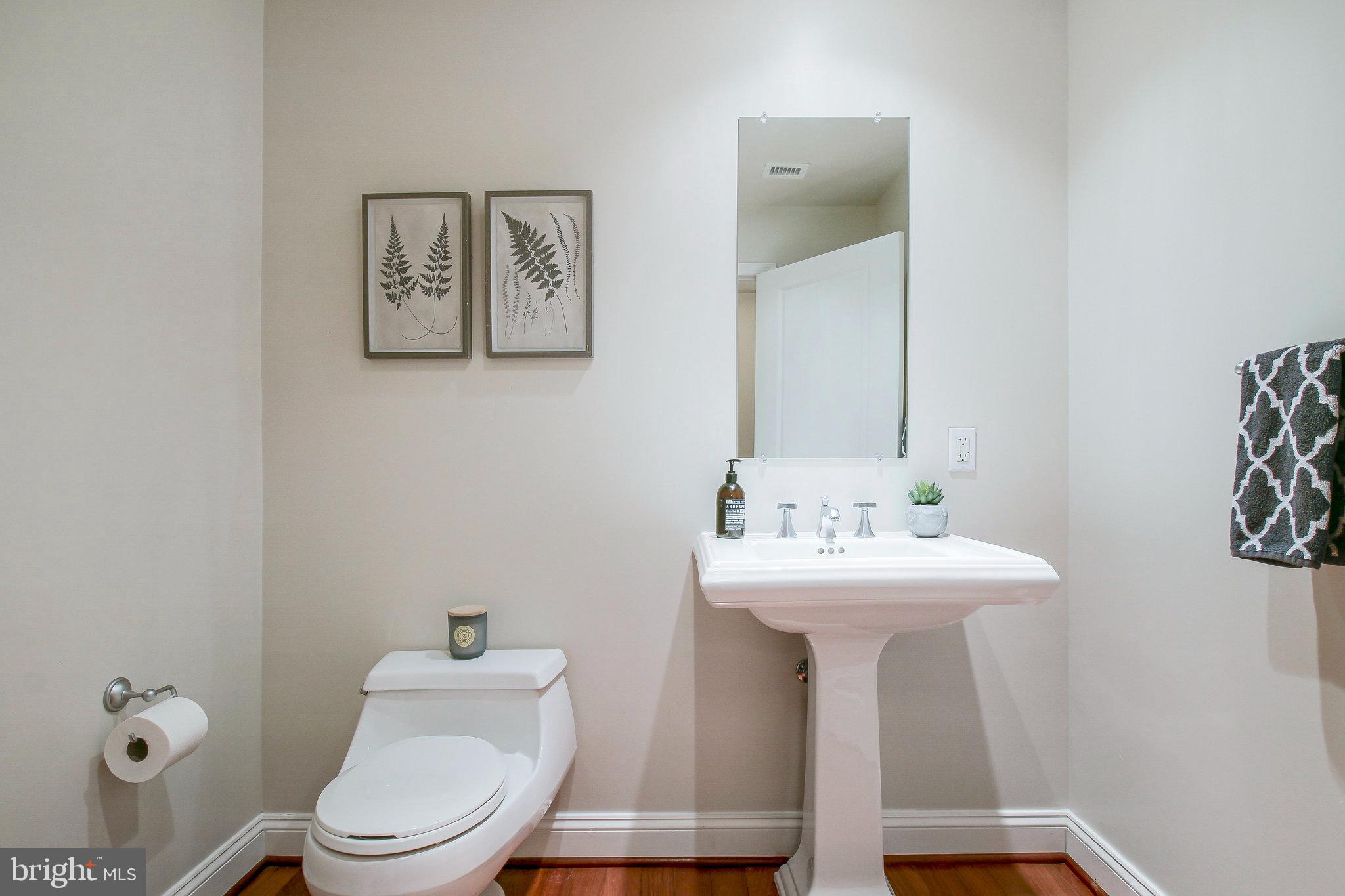 FALLS CHURCH CITY - Residential