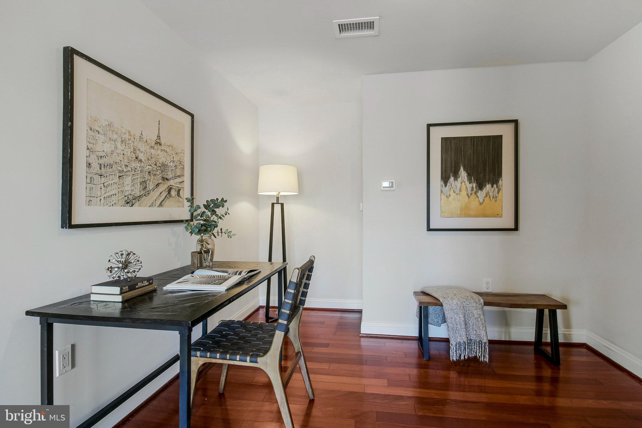 FALLS CHURCH CITY - Residential