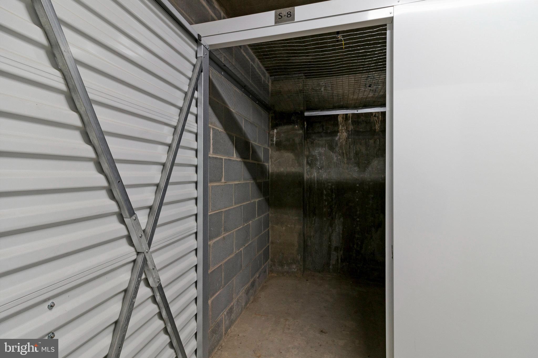 FALLS CHURCH CITY - Residential