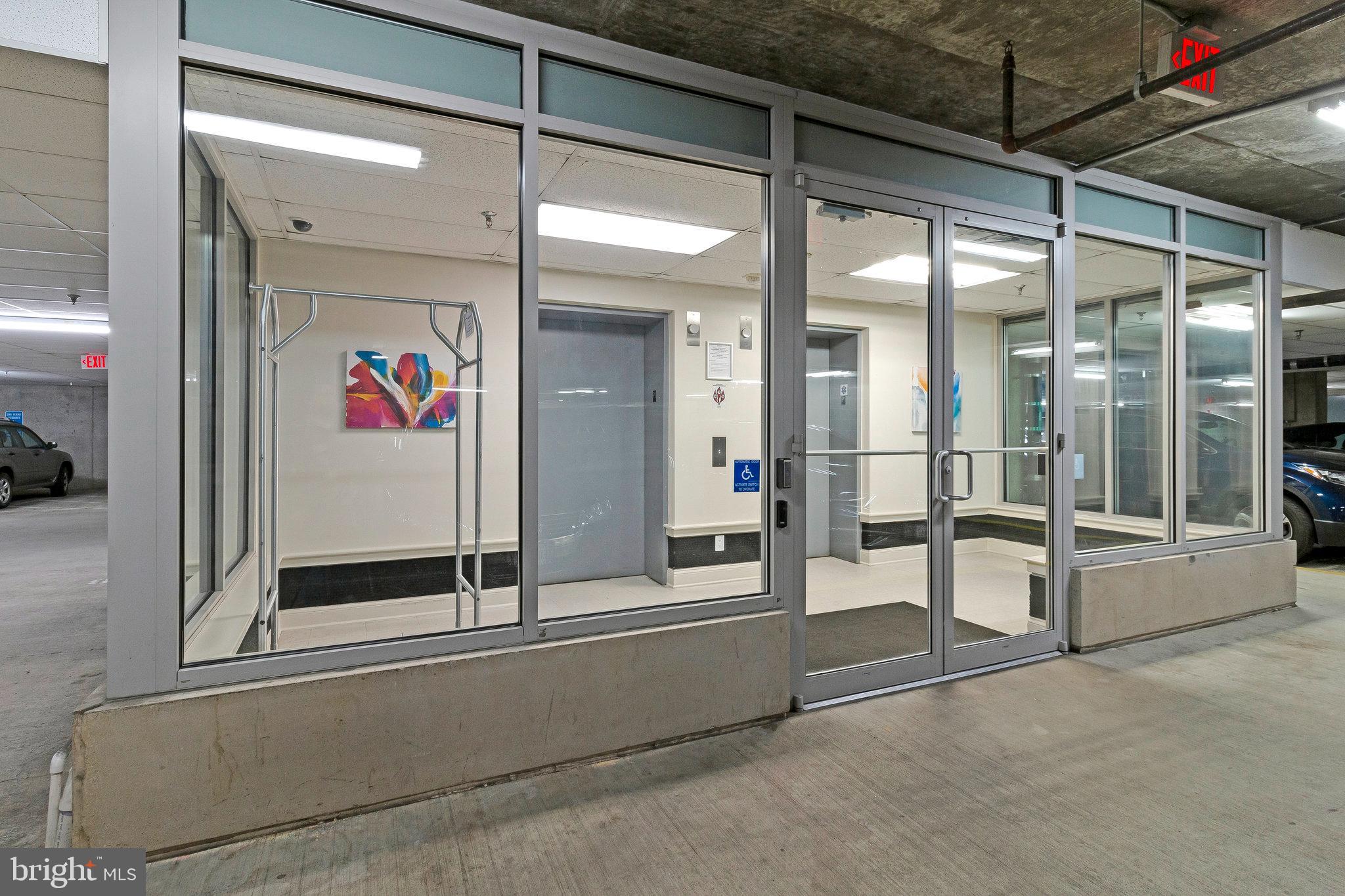 FALLS CHURCH CITY - Residential