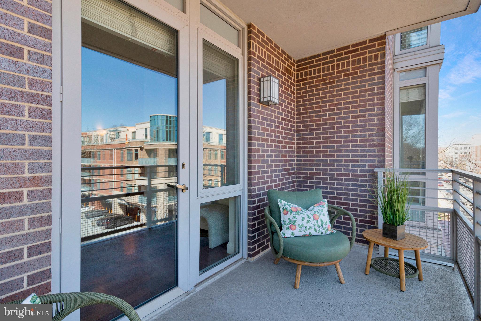 FALLS CHURCH CITY - Residential