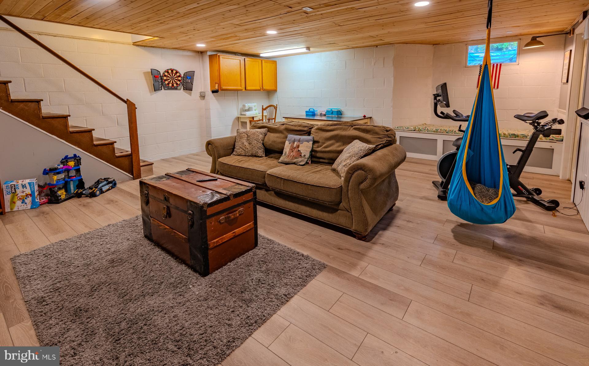 THORNBURY - Residential