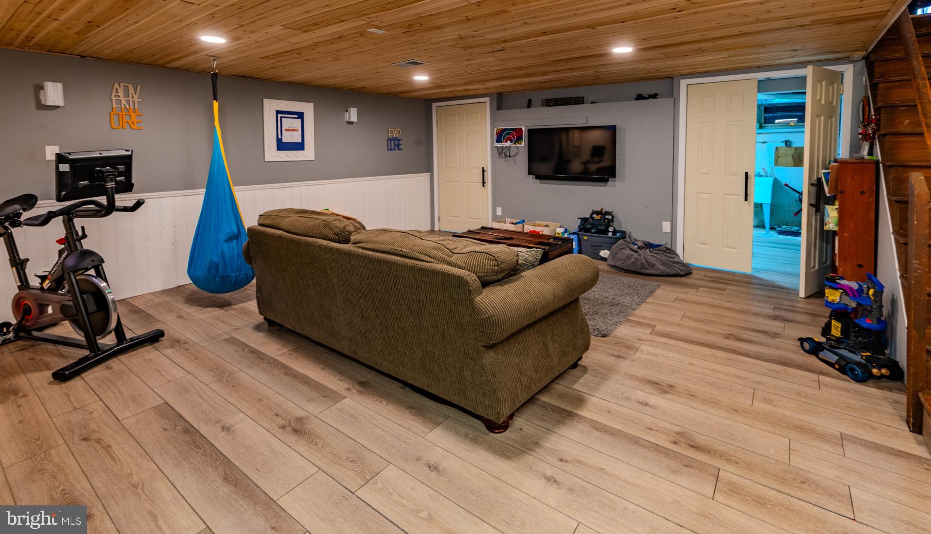 THORNBURY - Residential