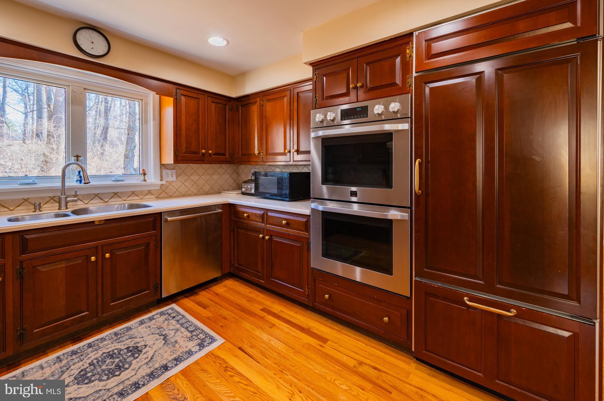 THORNBURY - Residential