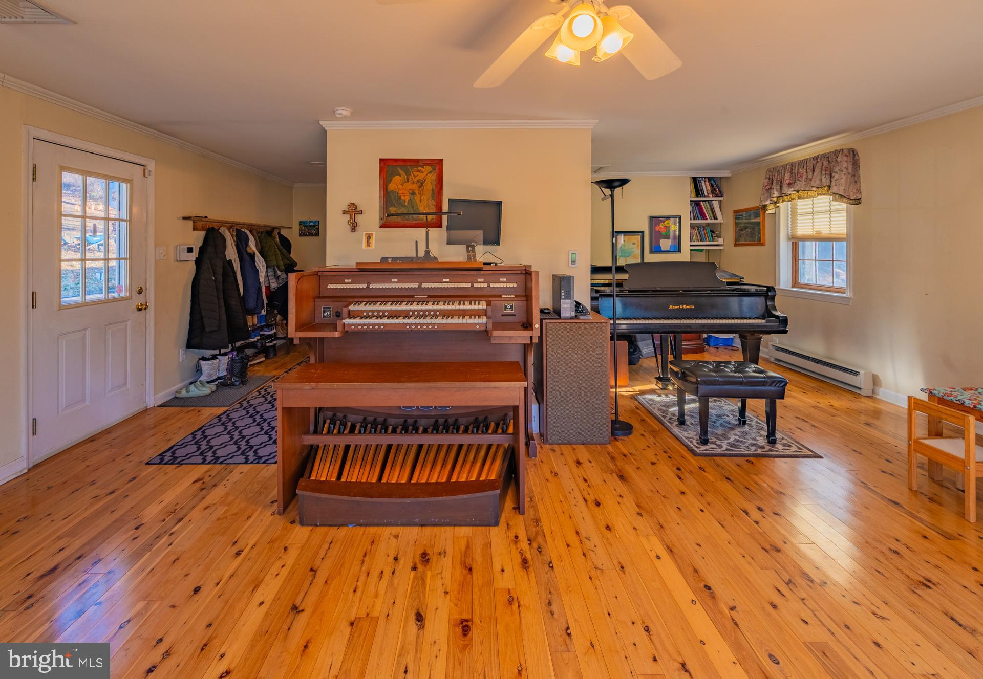 THORNBURY - Residential