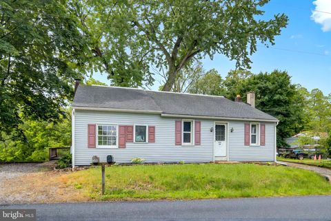 58 MOUNT AIRY ROAD NEW PROVIDENCE PA 17560