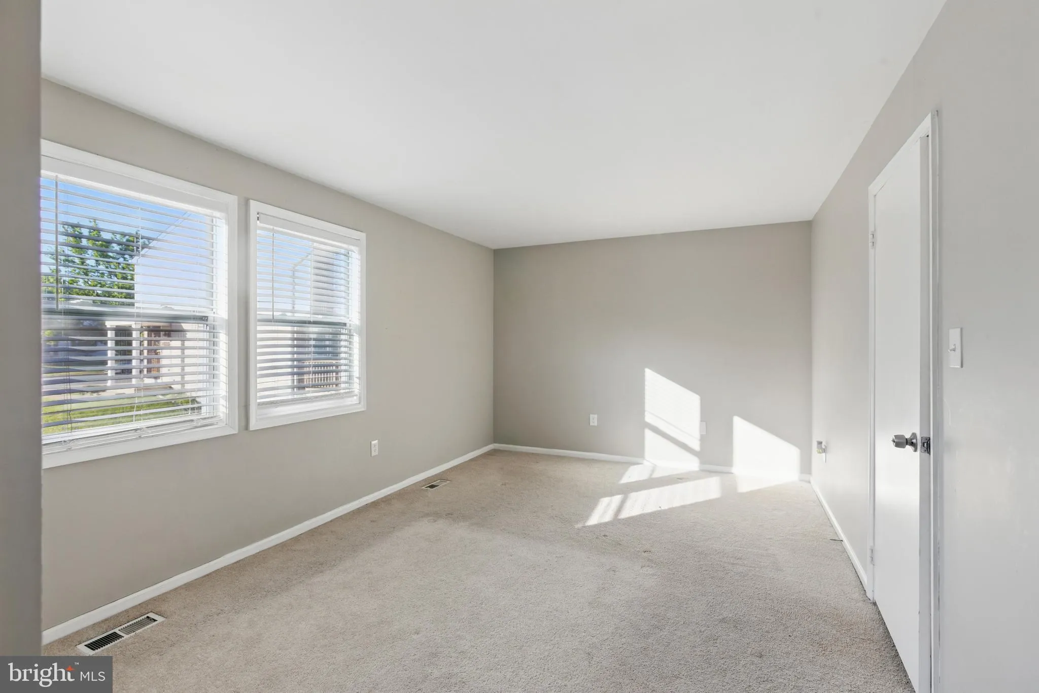 Upper Marlboro, Maryland 20774, United States, 2 Bedrooms Bedrooms, ,3 BathroomsBathrooms,Residential,Coming Soon,109014