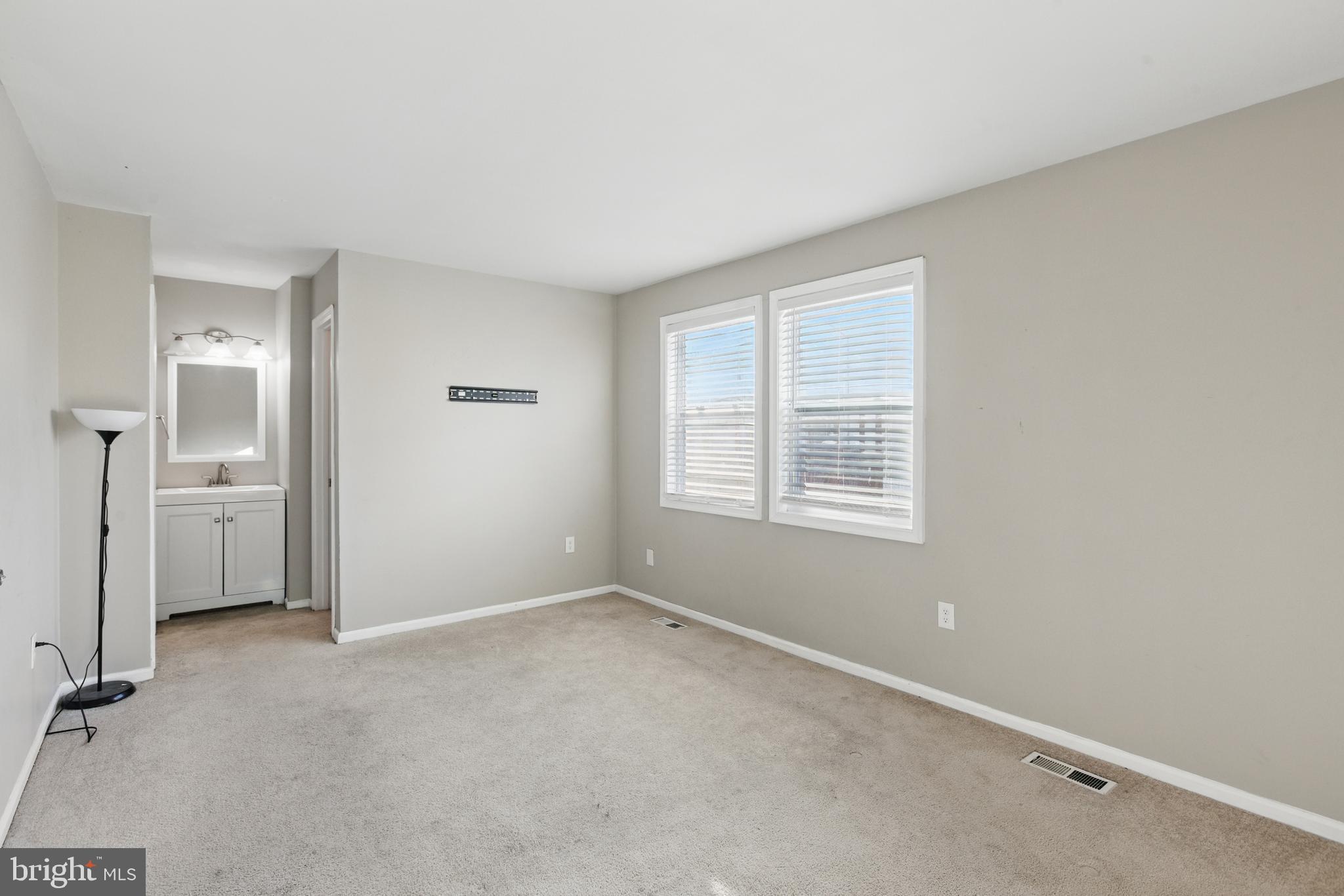 CHESTER GROVE - Residential