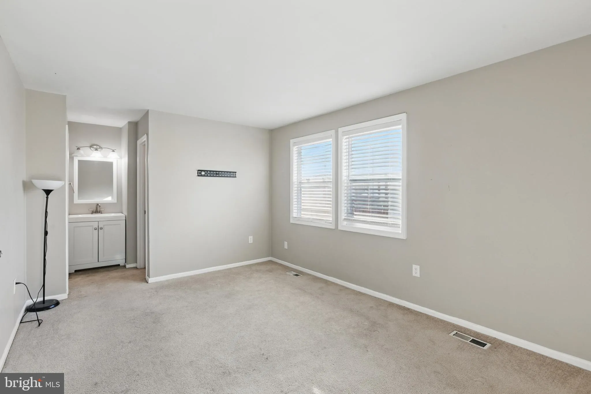 Upper Marlboro, Maryland 20774, United States, 2 Bedrooms Bedrooms, ,3 BathroomsBathrooms,Residential,Coming Soon,109014