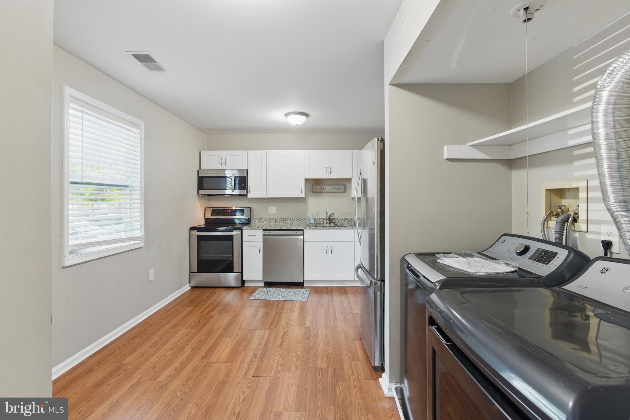 CHESTER GROVE - Residential