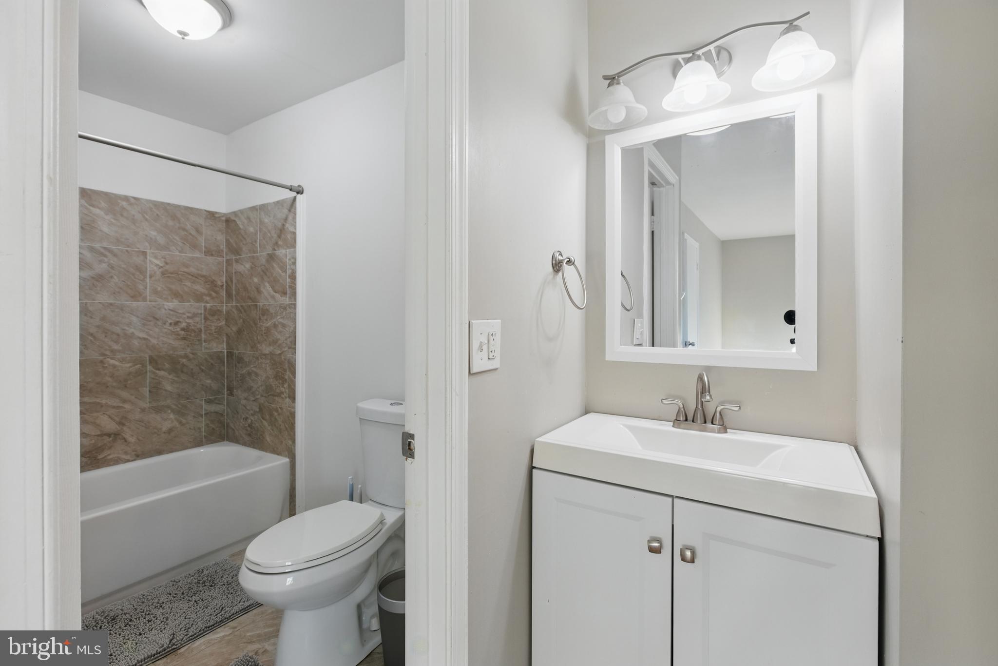 CHESTER GROVE - Residential