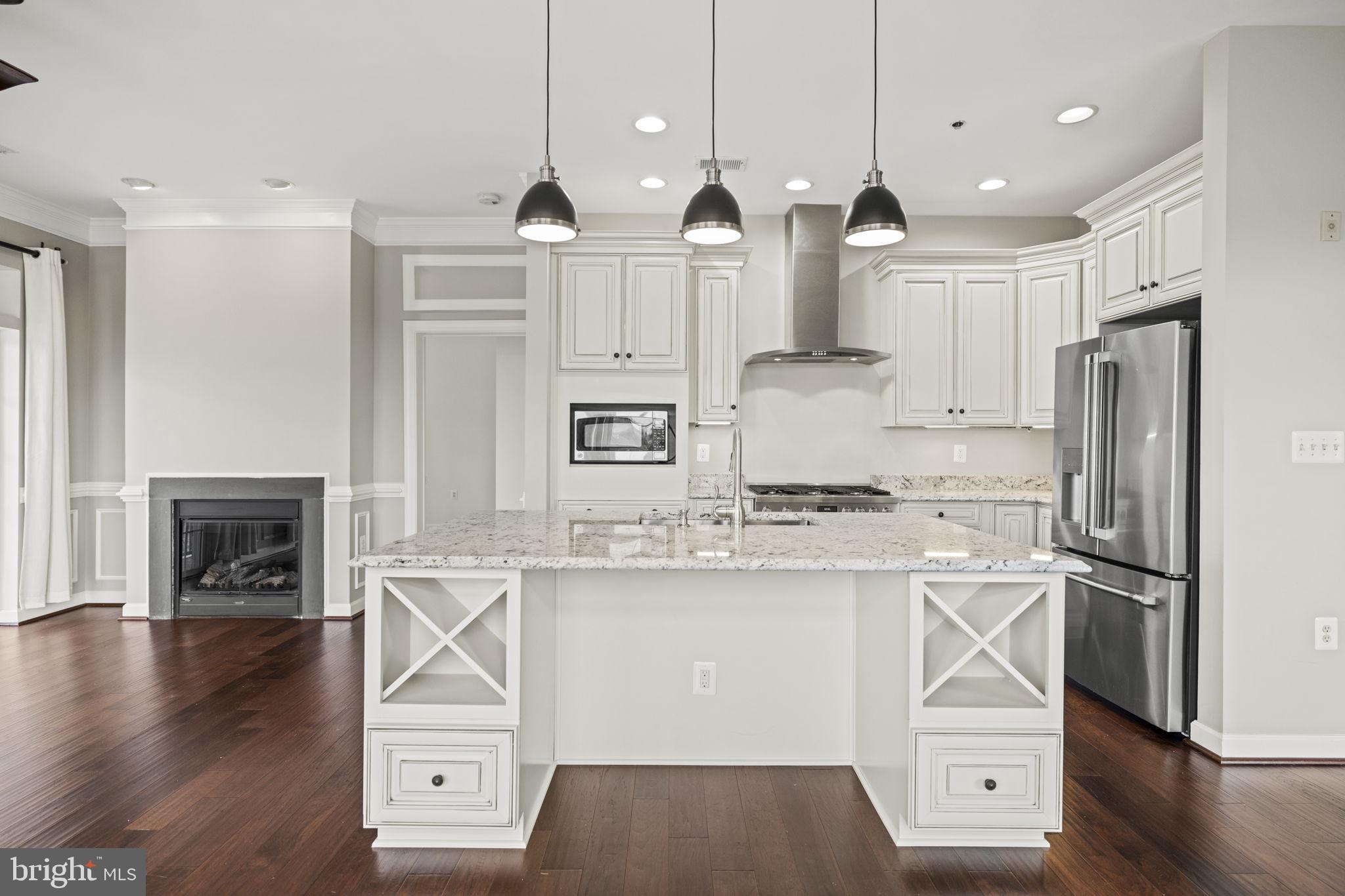 RIVER CLUB 1 AT BELMONT - Residential