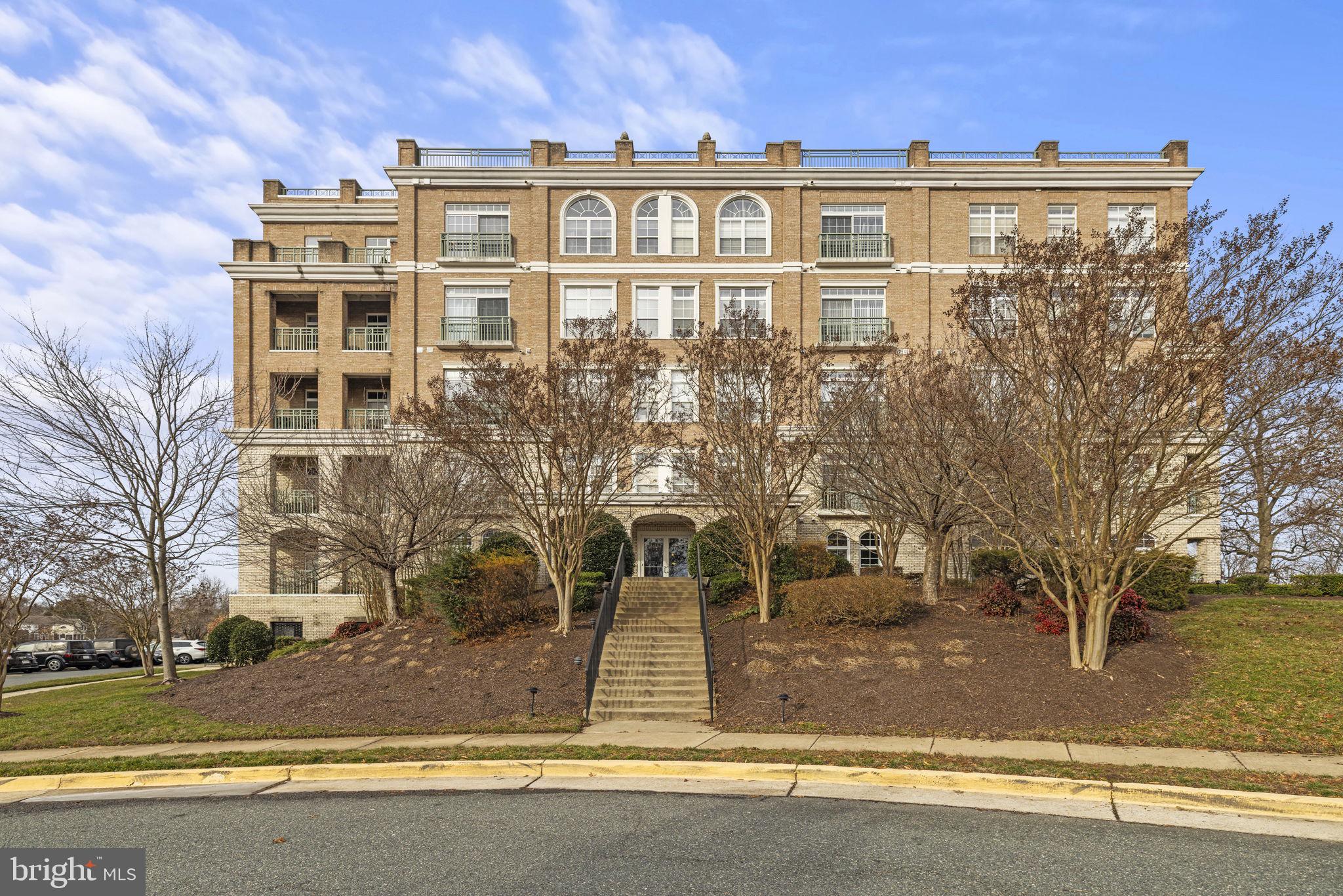 RIVER CLUB 1 AT BELMONT - Residential