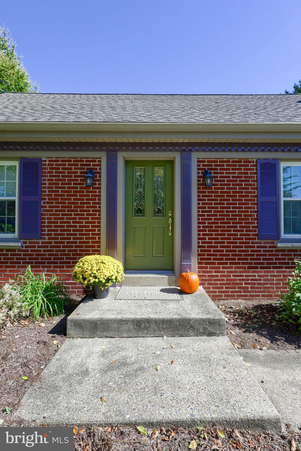 1861 AMITY DRIVE