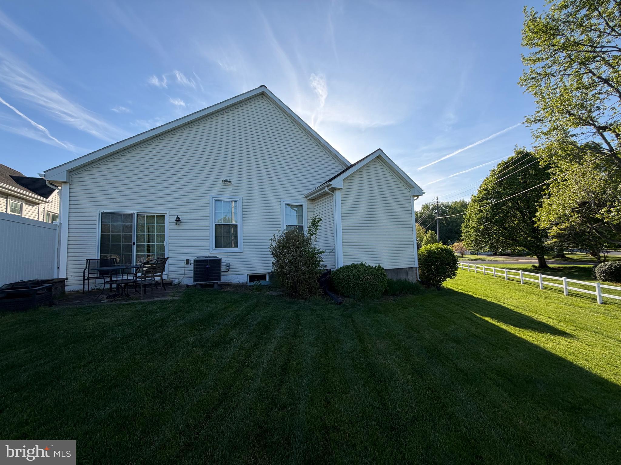 KISSEL HILL COMMONS - Residential