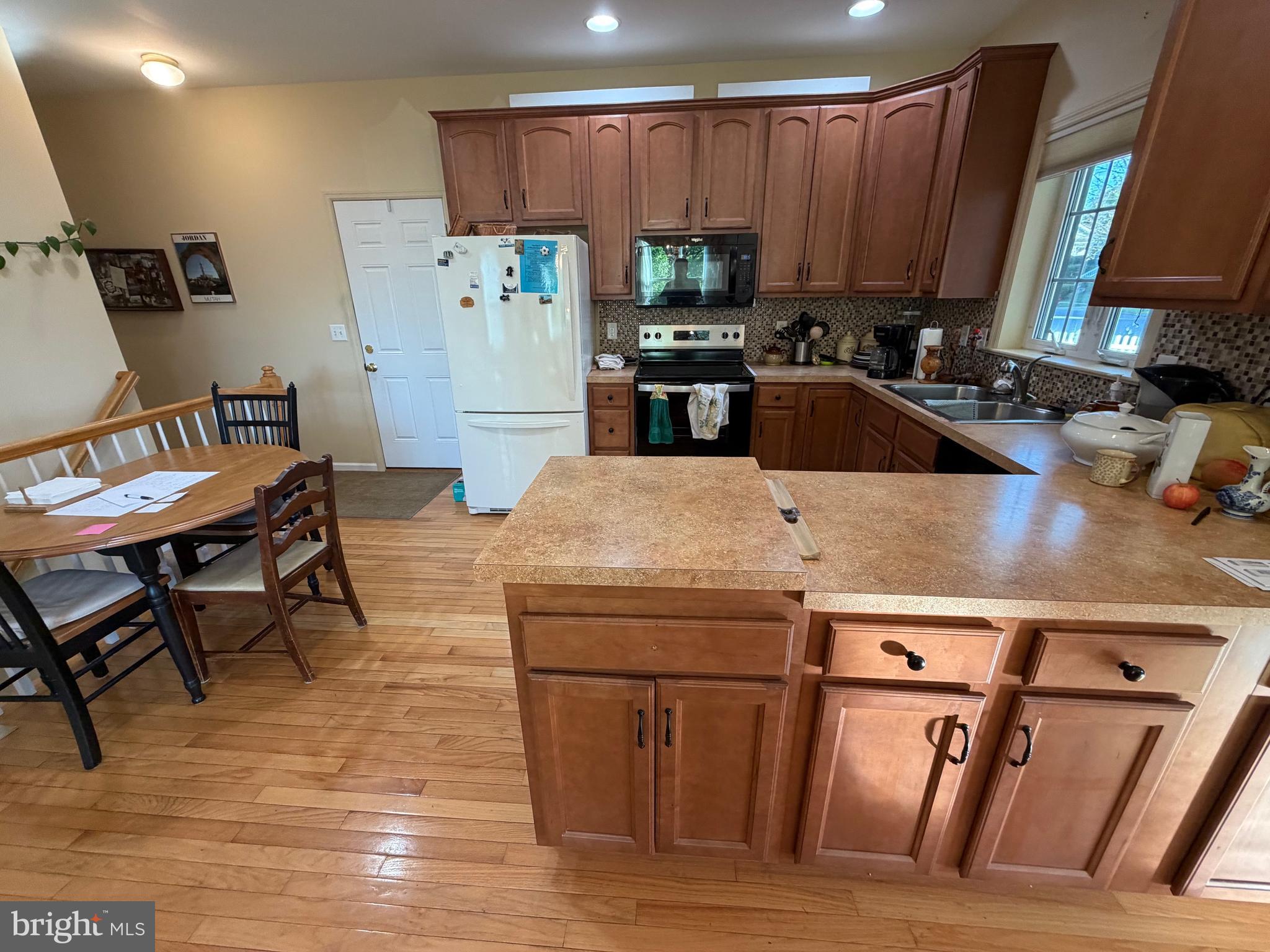 KISSEL HILL COMMONS - Residential