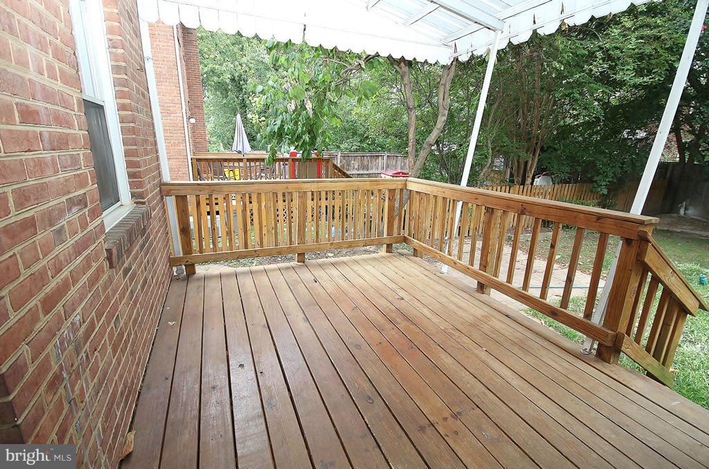 ROSEMONT - Residential Lease