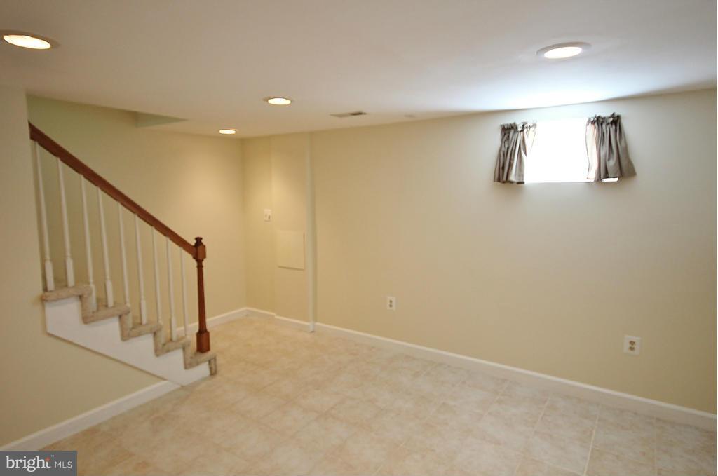 ROSEMONT - Residential Lease