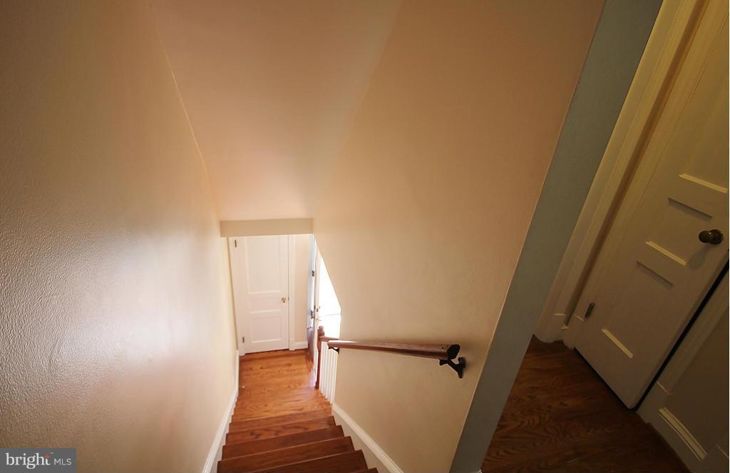 ROSEMONT - Residential Lease