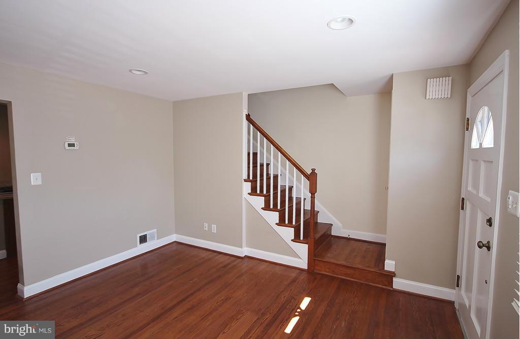 ROSEMONT - Residential Lease