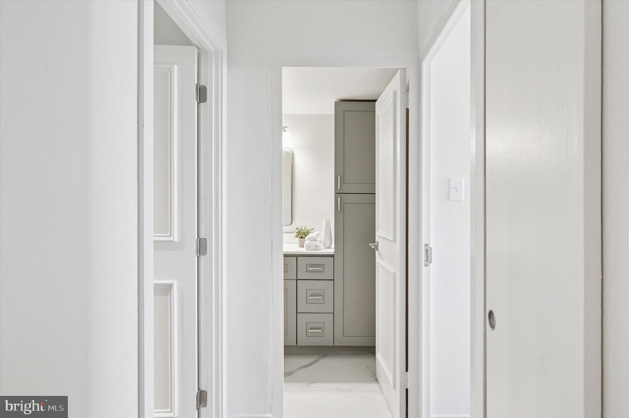 SOCIETY HILL - Residential