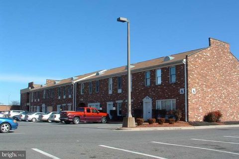 Photo of 7700 Old Branch Avenue #E208, CLINTON, MD 20735 (MLS # MDPG2182922)