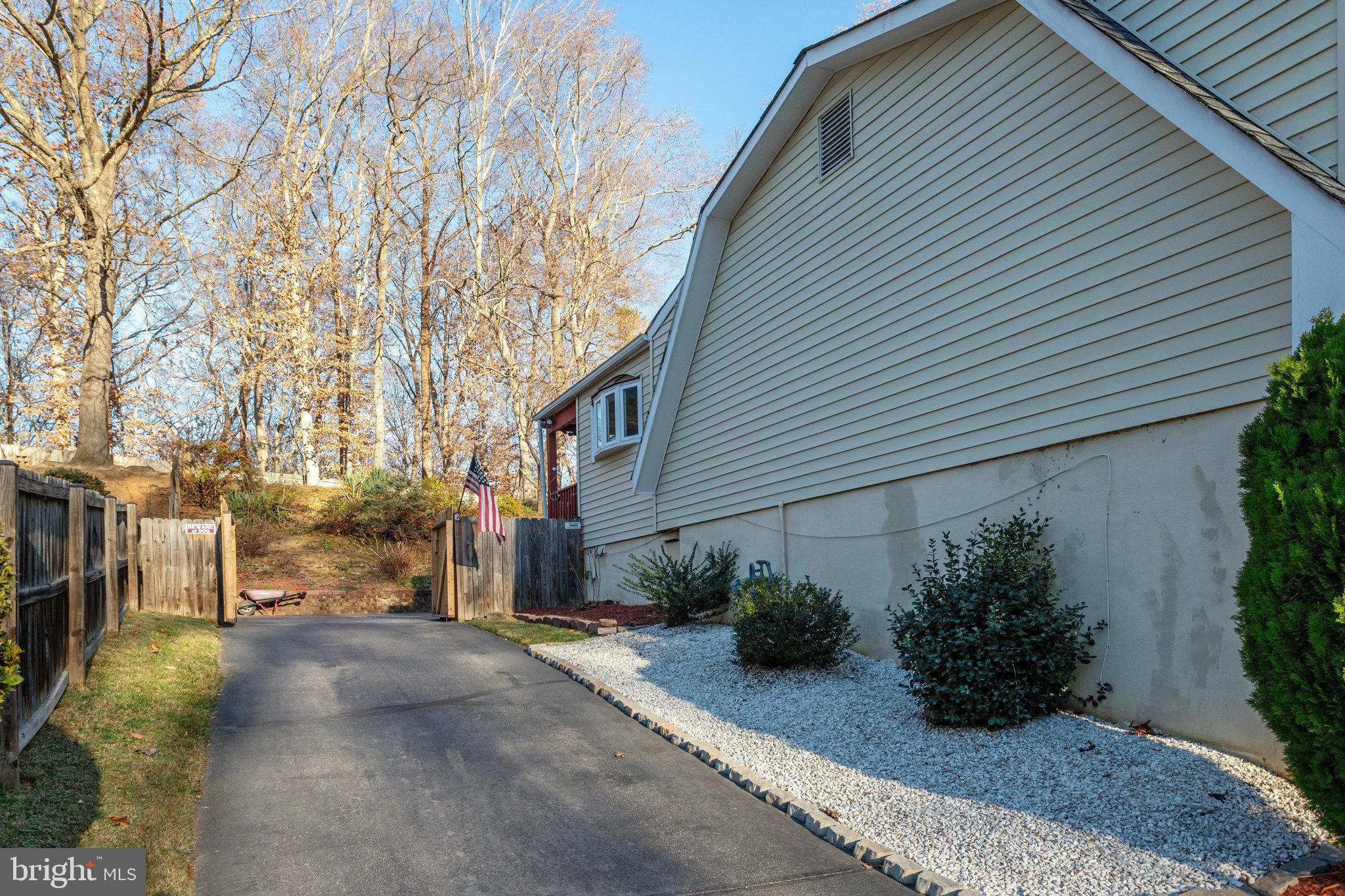 DALE CITY - Residential