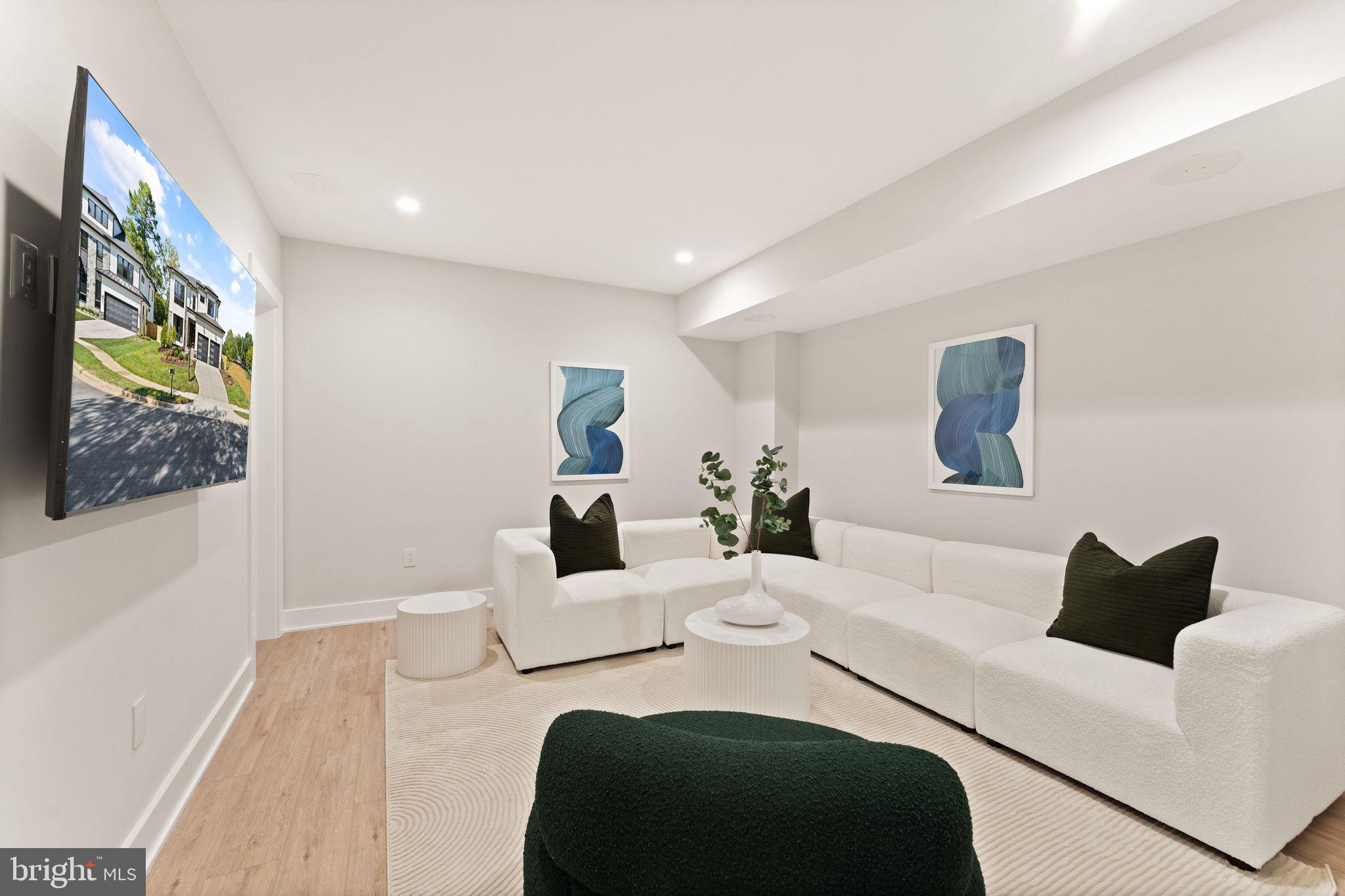 EL NIDO ESTATES - Residential