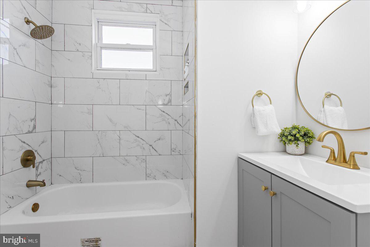 FRANKLINTOWN ROAD - Residential