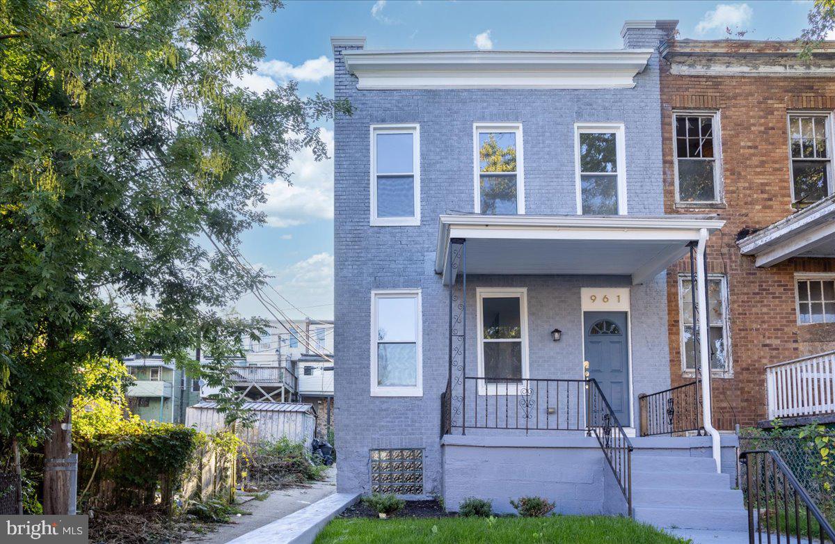 FRANKLINTOWN ROAD - Residential