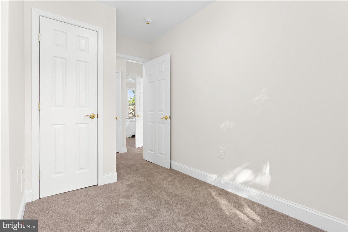 FRANKLINTOWN ROAD - Residential