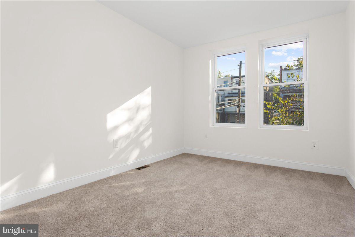 FRANKLINTOWN ROAD - Residential