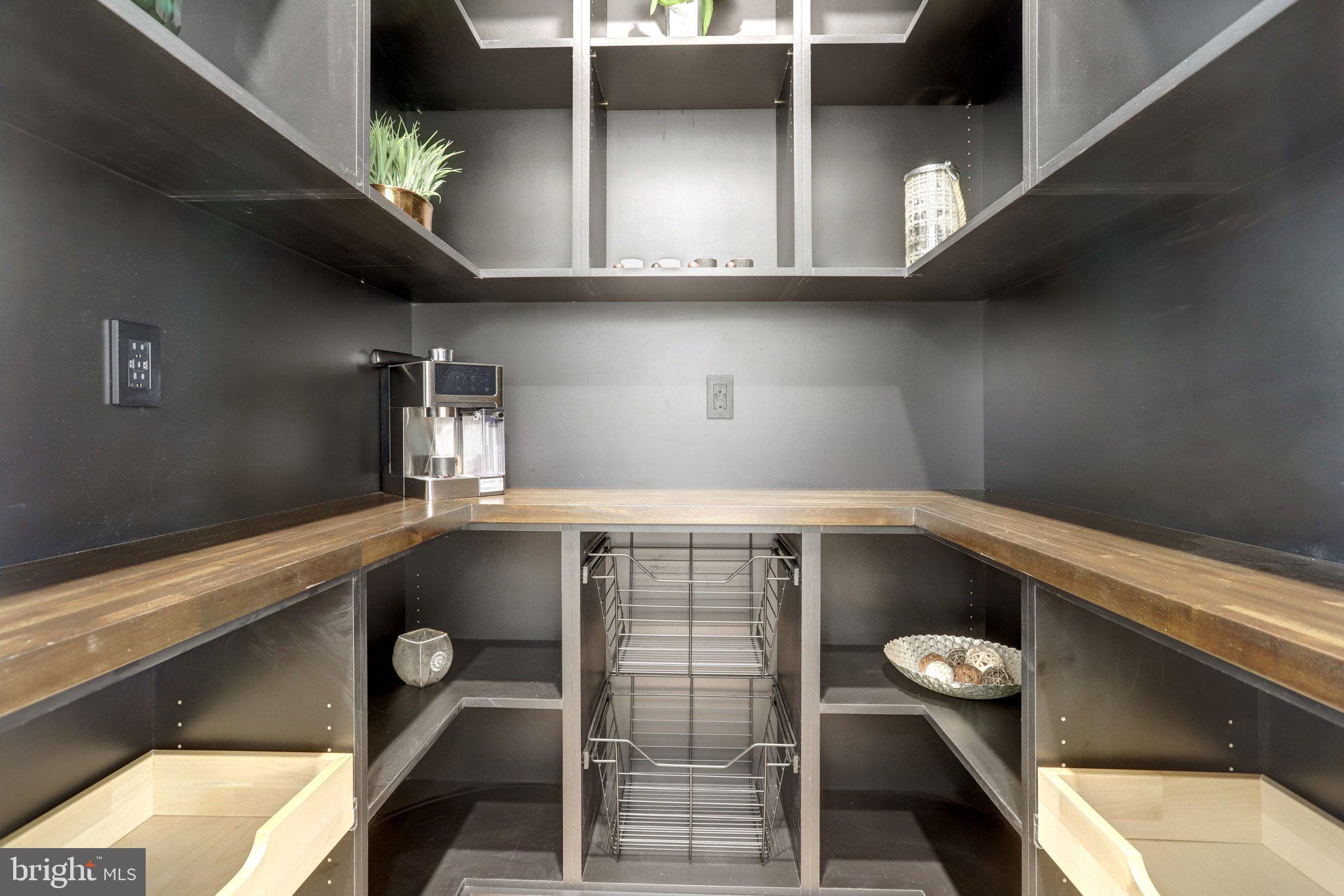 DEL RAY - Residential