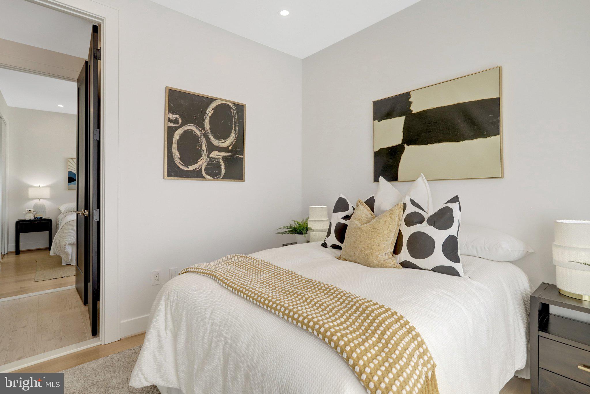 DEL RAY - Residential