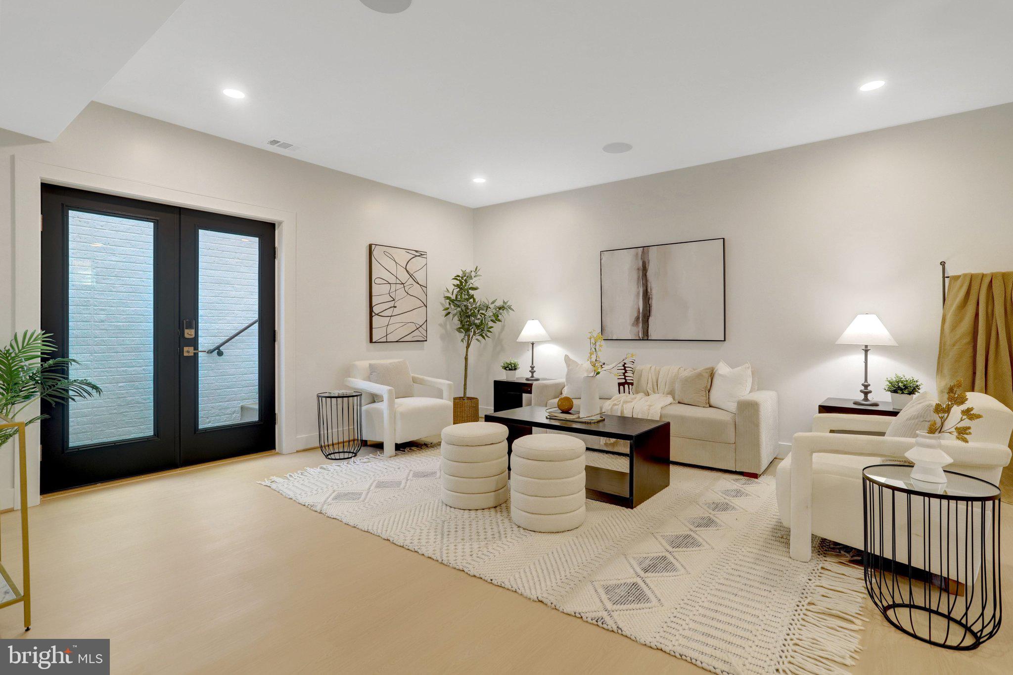 DEL RAY - Residential