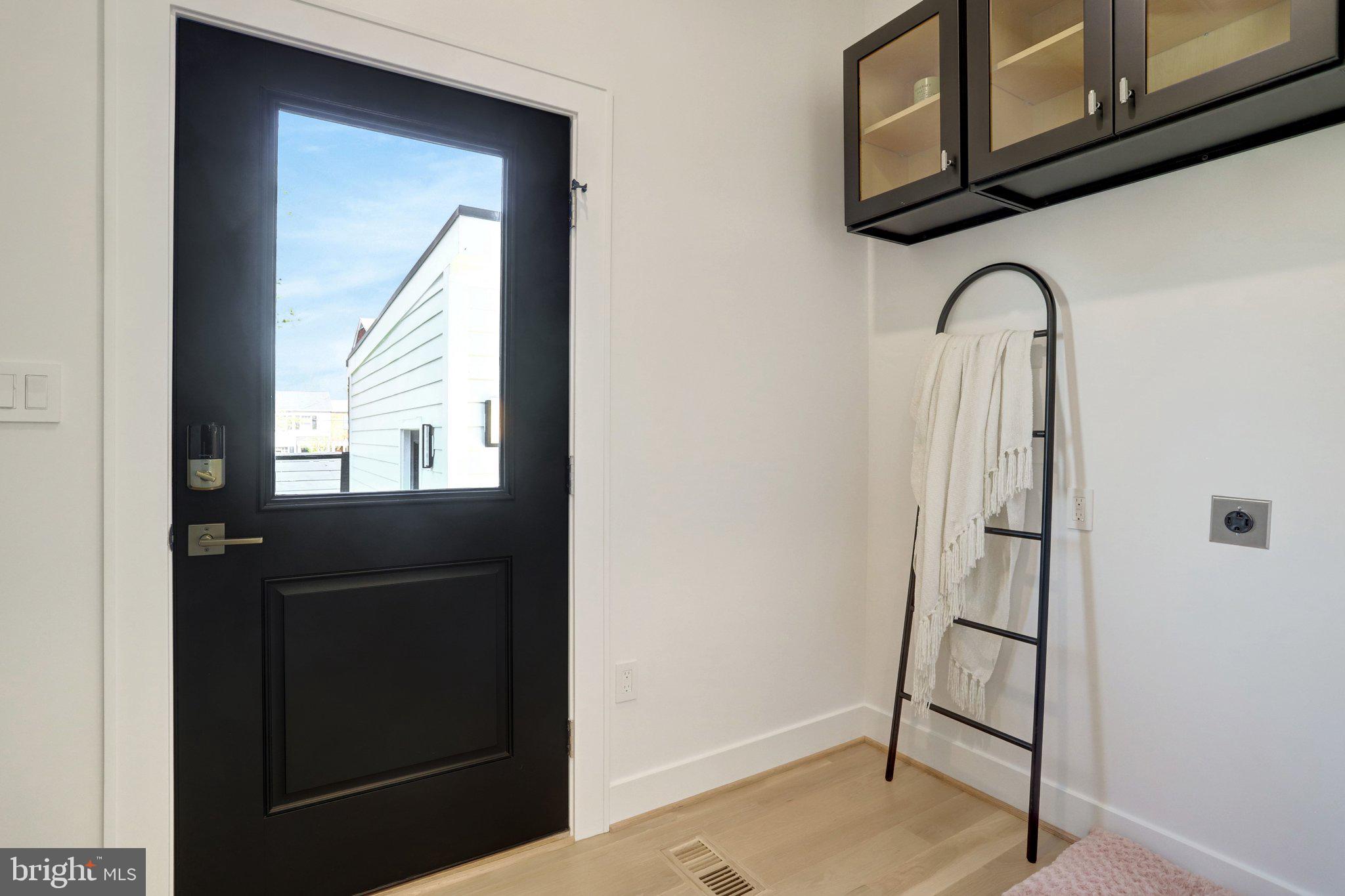 DEL RAY - Residential