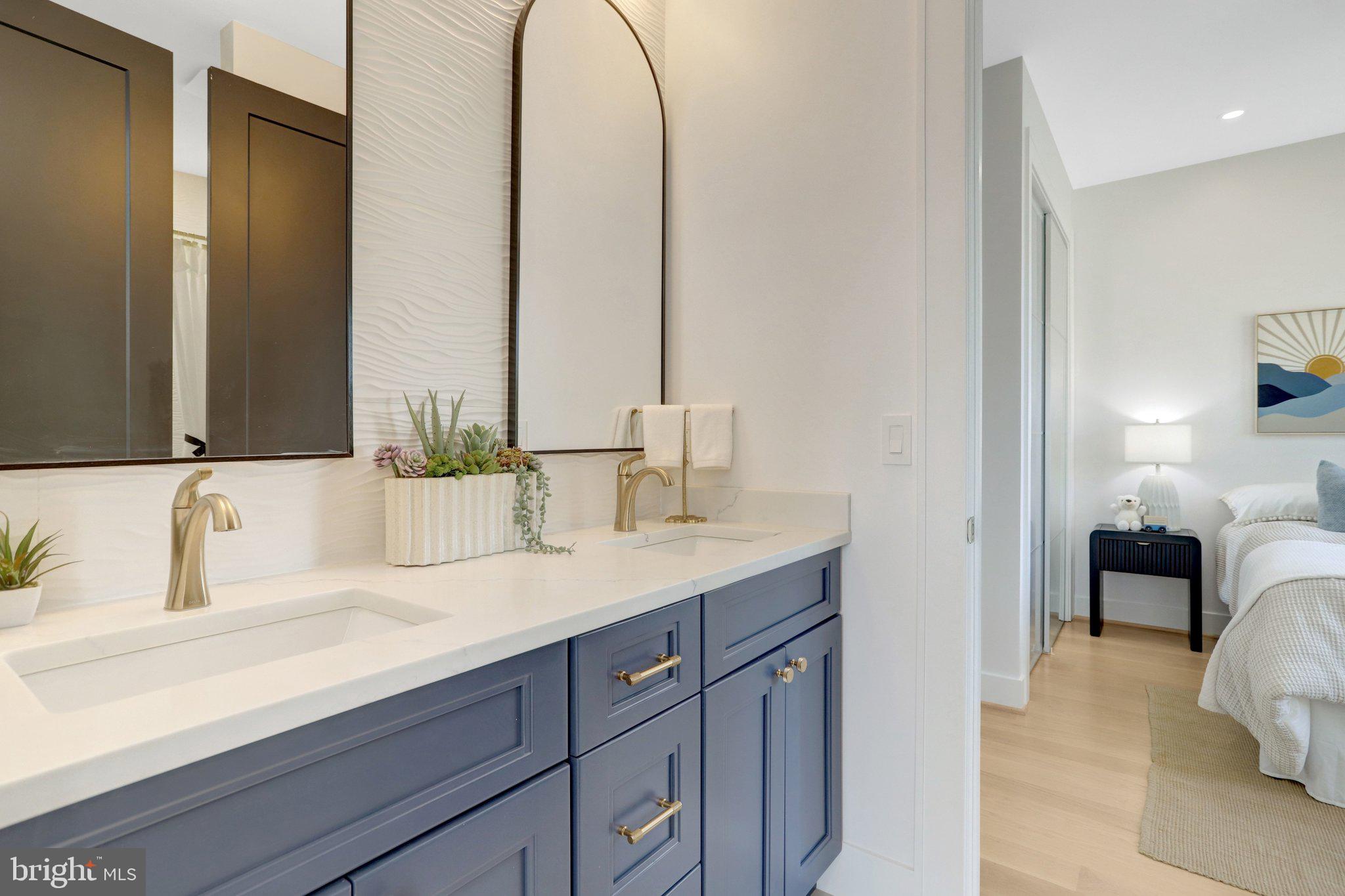 DEL RAY - Residential