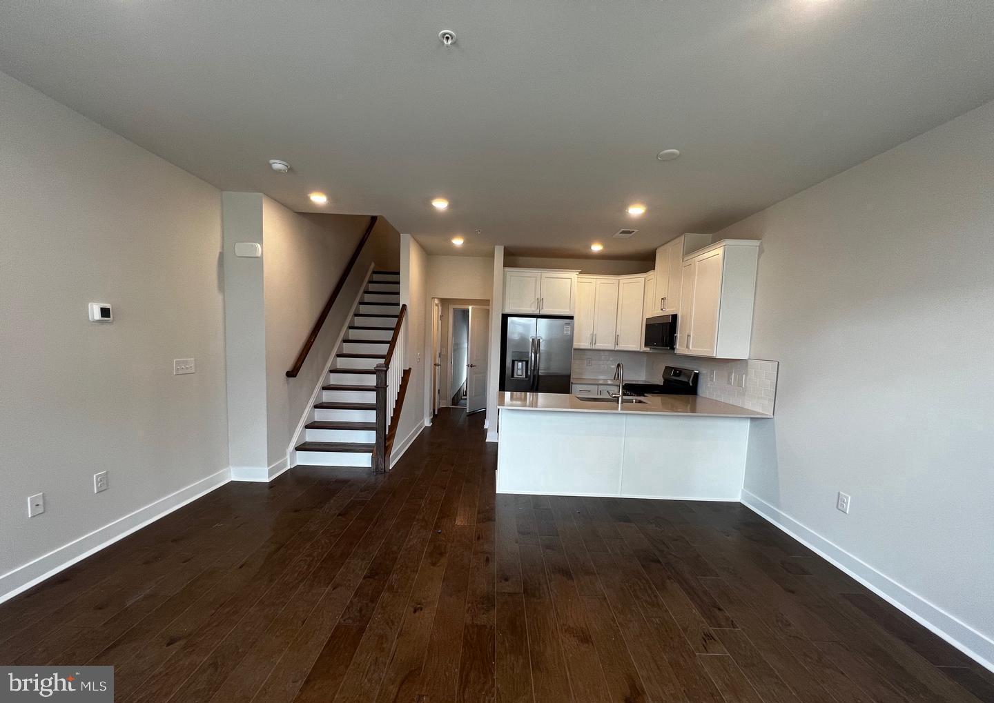 STEELPOINTE - Residential Lease