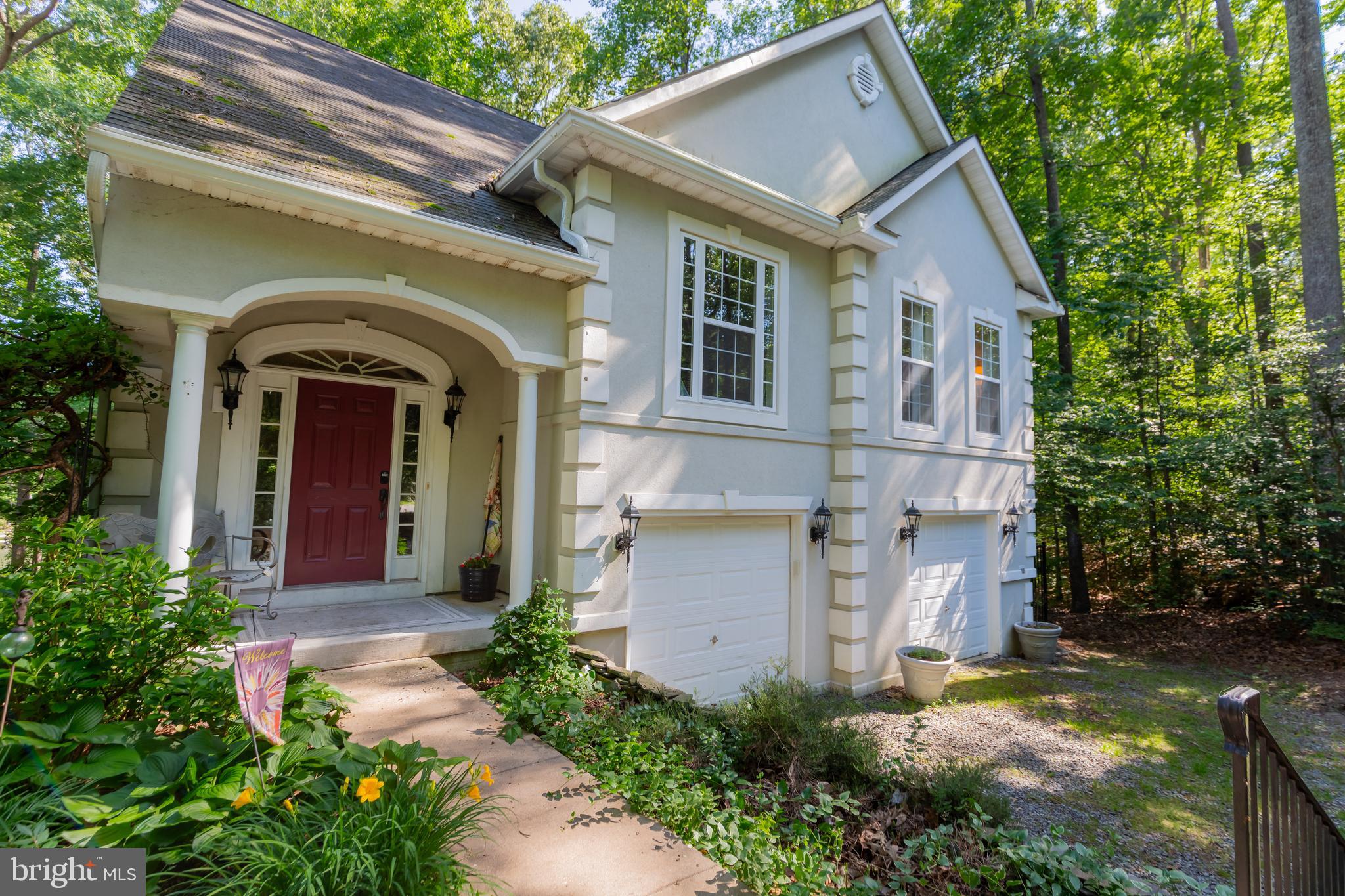 584 LAKE CAROLINE DRIVE