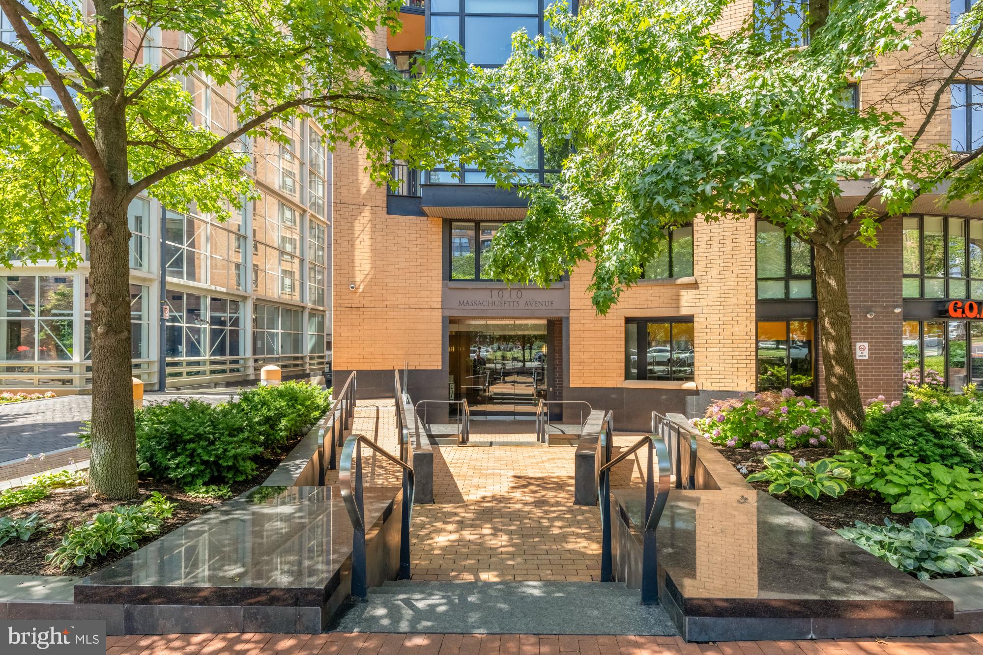 1010 MASSACHUSETTS AVENUE NW 706