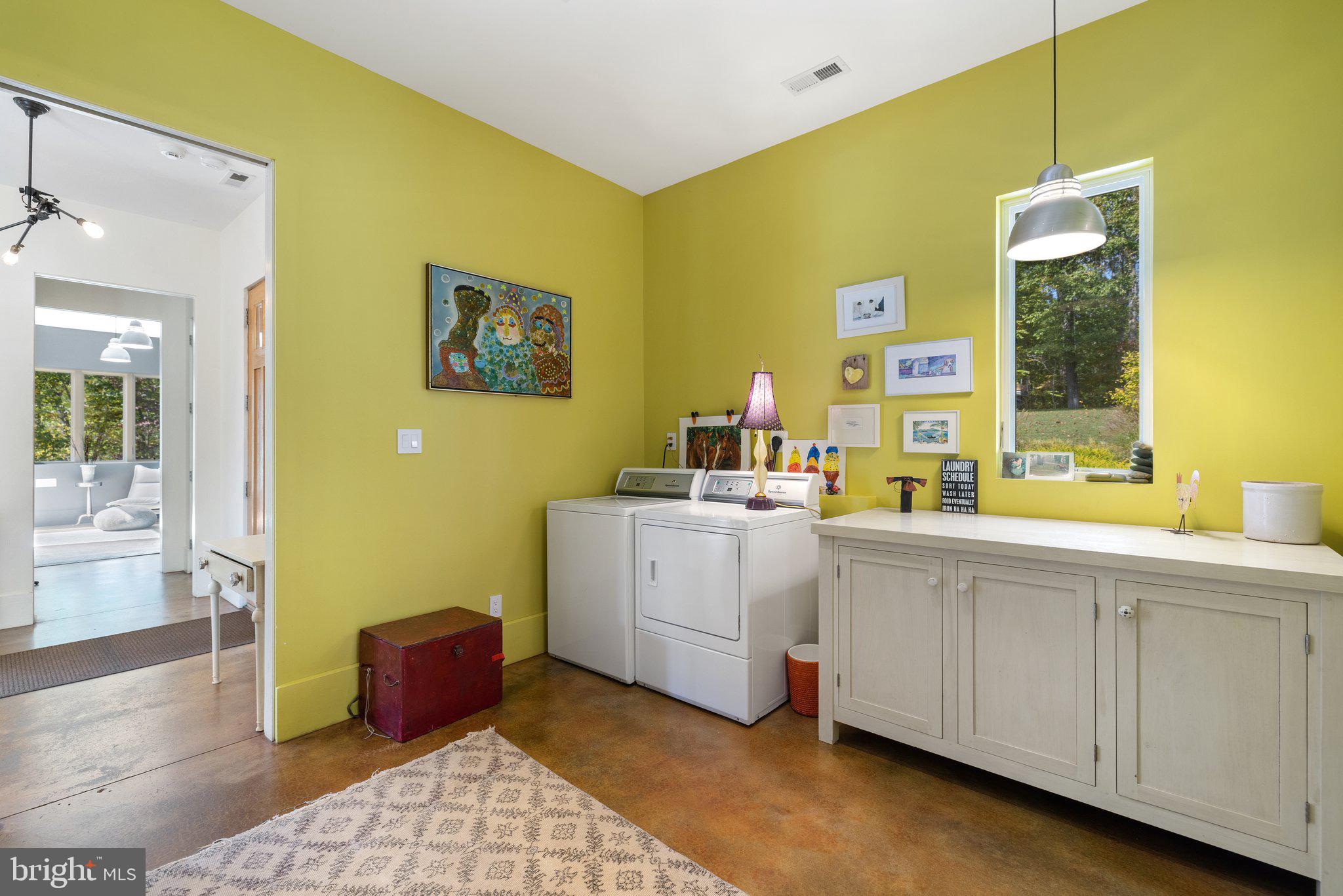 FLINT HILL - Residential