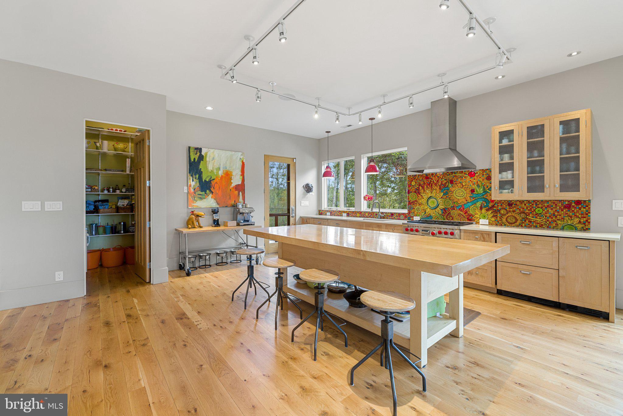 FLINT HILL - Residential