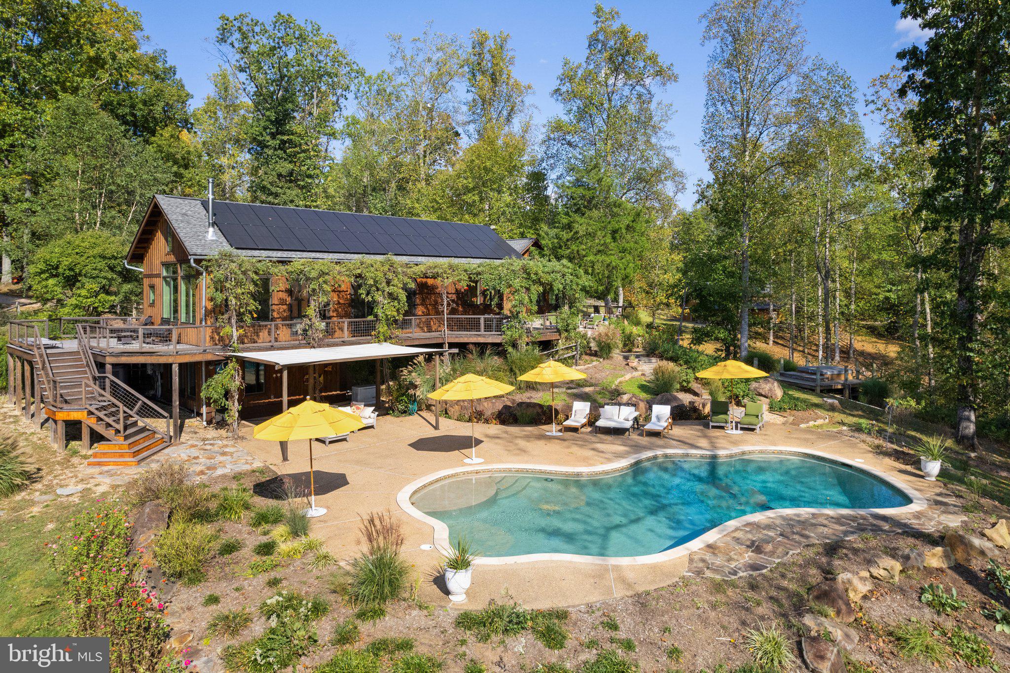 FLINT HILL - Residential