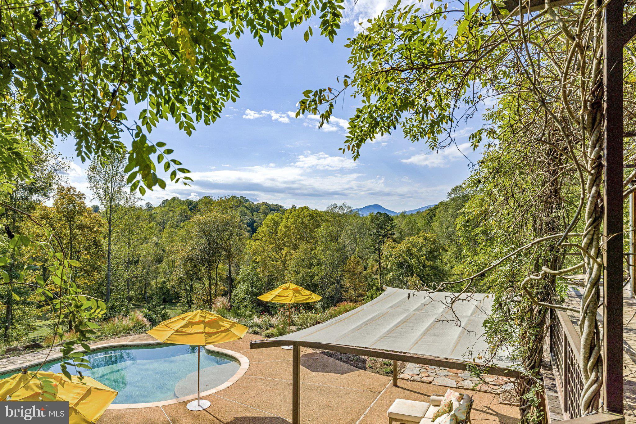 FLINT HILL - Residential