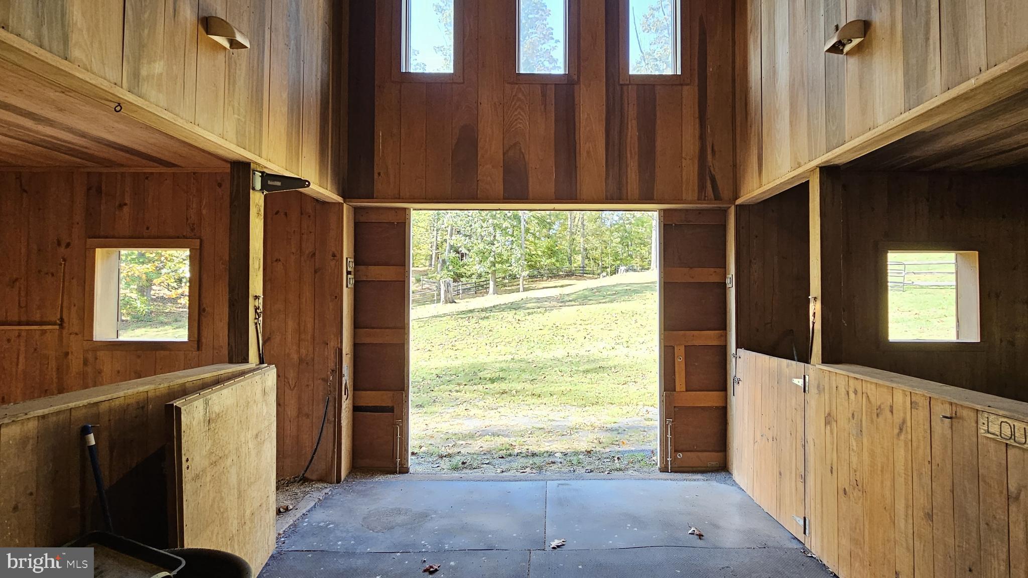 FLINT HILL - Residential