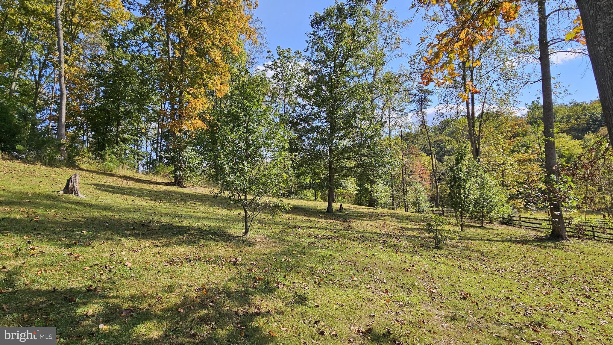 FLINT HILL - Residential